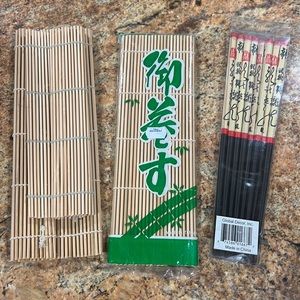 NWT Asian Traditional (8) Chopsticks with Lettering and Sushi Rolling Mats